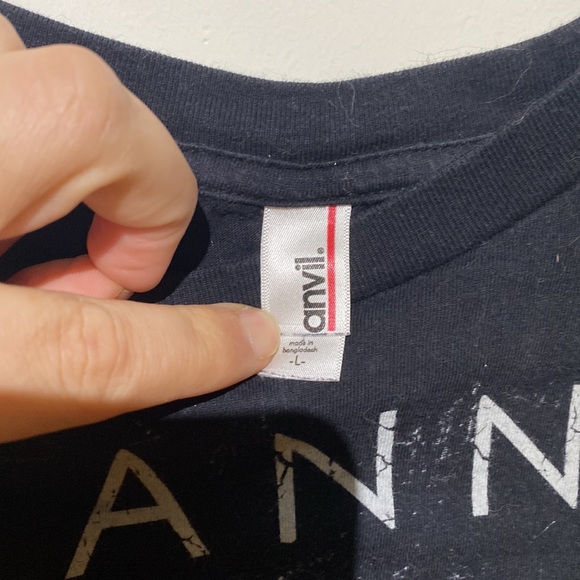 Rihanna Last Girl On Earth Tour 2010 Tee Shirt. - Picture 3 of 3